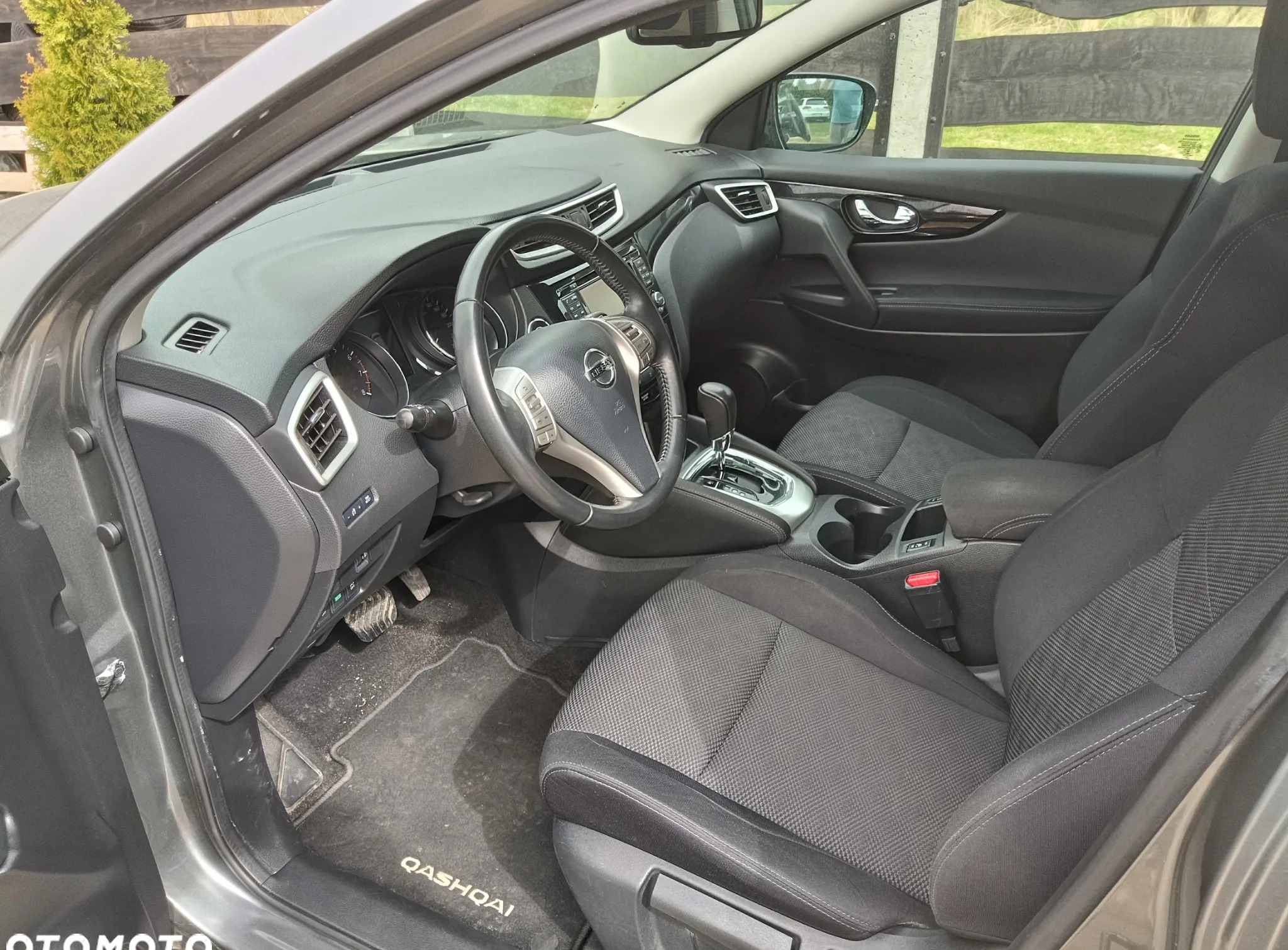 Nissan Qashqai cena 38500 przebieg: 160000, rok produkcji 2016 z Zdzieszowice małe 562